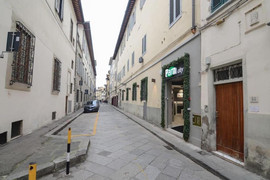 Keys Of Italy - Sgiuseppe 18 - Monolocale Intimo E Conveniente A Santa Croce Apartman Firenze Kültér fotó